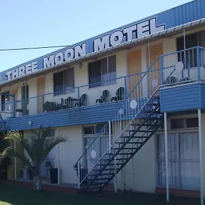 three-moon-motel.queenslandhotels.net/